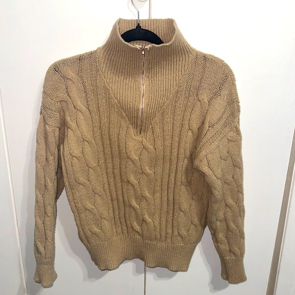 Sweater - Picture 5 of 6